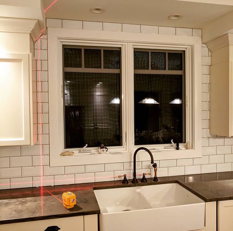 PLSLaser's tweet photo. #ProTip: Having difficulty cutting tile around crown molding? Use a #linelaser for improved accuracy.👍  #PLS180 Thanks to Instagram user trevor_m_roth for the great photo! https://t.co/7XOQdN49uM