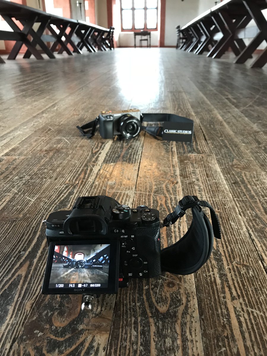 two2teps__'s tweet photo. MakingOf: #Indoor Shooting
📌 Nidderau https://t.co/n3PQMk19GI