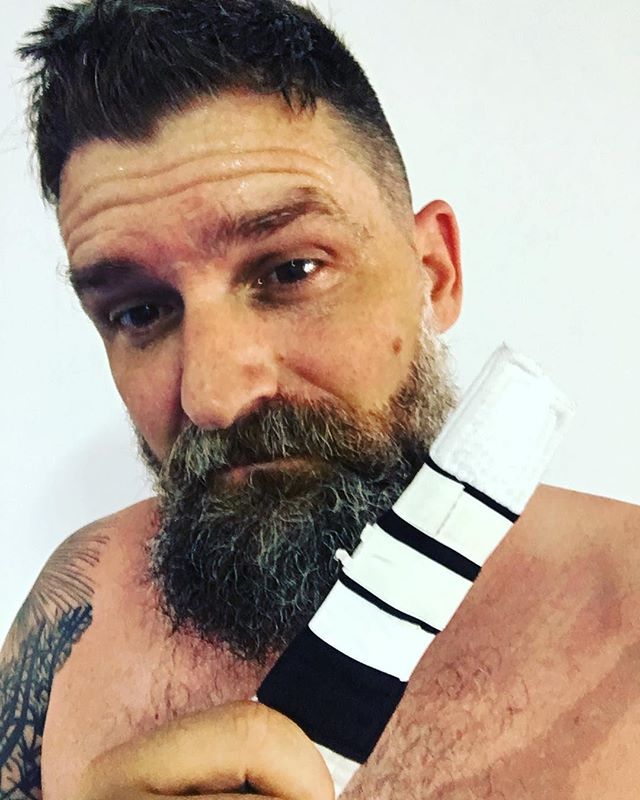 nicatingles's tweet photo. I never thought I would love white electric tape so much. #3stripes #bjj #templetraining #feelinggreat #stayfit #dontvomit https://t.co/F5SGBKVPS4 https://t.co/abbO1VHJH7