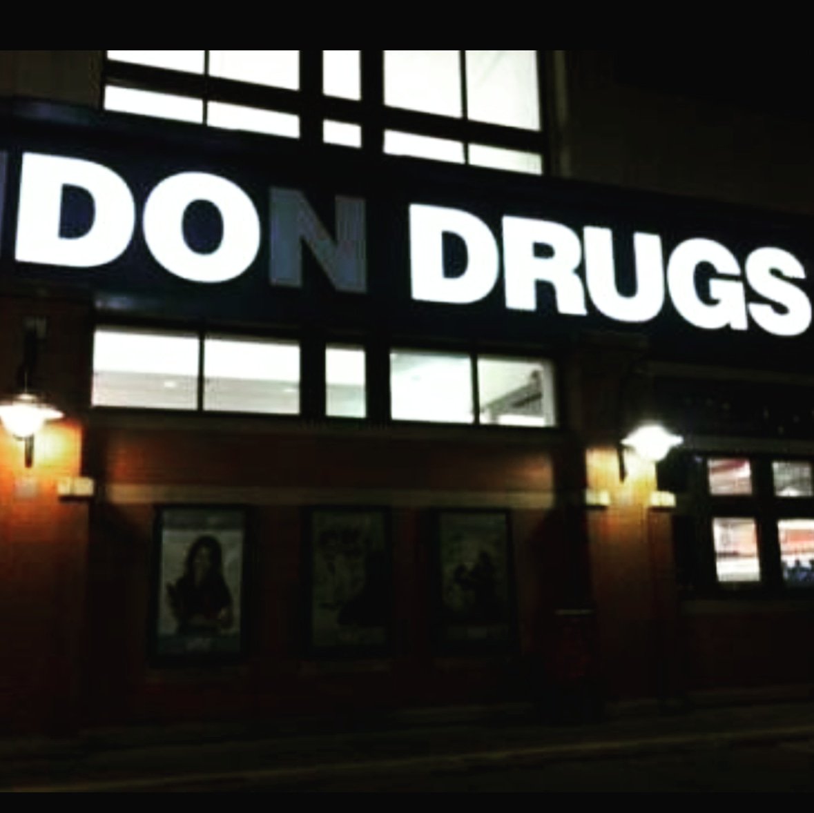 eledlights's tweet image. Why is D.A.R.E protesting out front of my store? 🤔 ... #FailFriday #OwnYourBrand #ConvertToLEDs #ELEDLights #LEDS eledlights.com