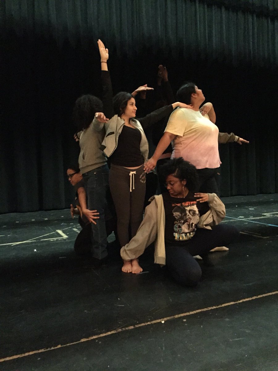 DanceNelsonDHS's tweet image. 1B Dance I dancers rehearsing their modern piece, making beautiful sculptures #performanceprep #beautifulgirls #workinghard #proudteacher #DHS #BCPS