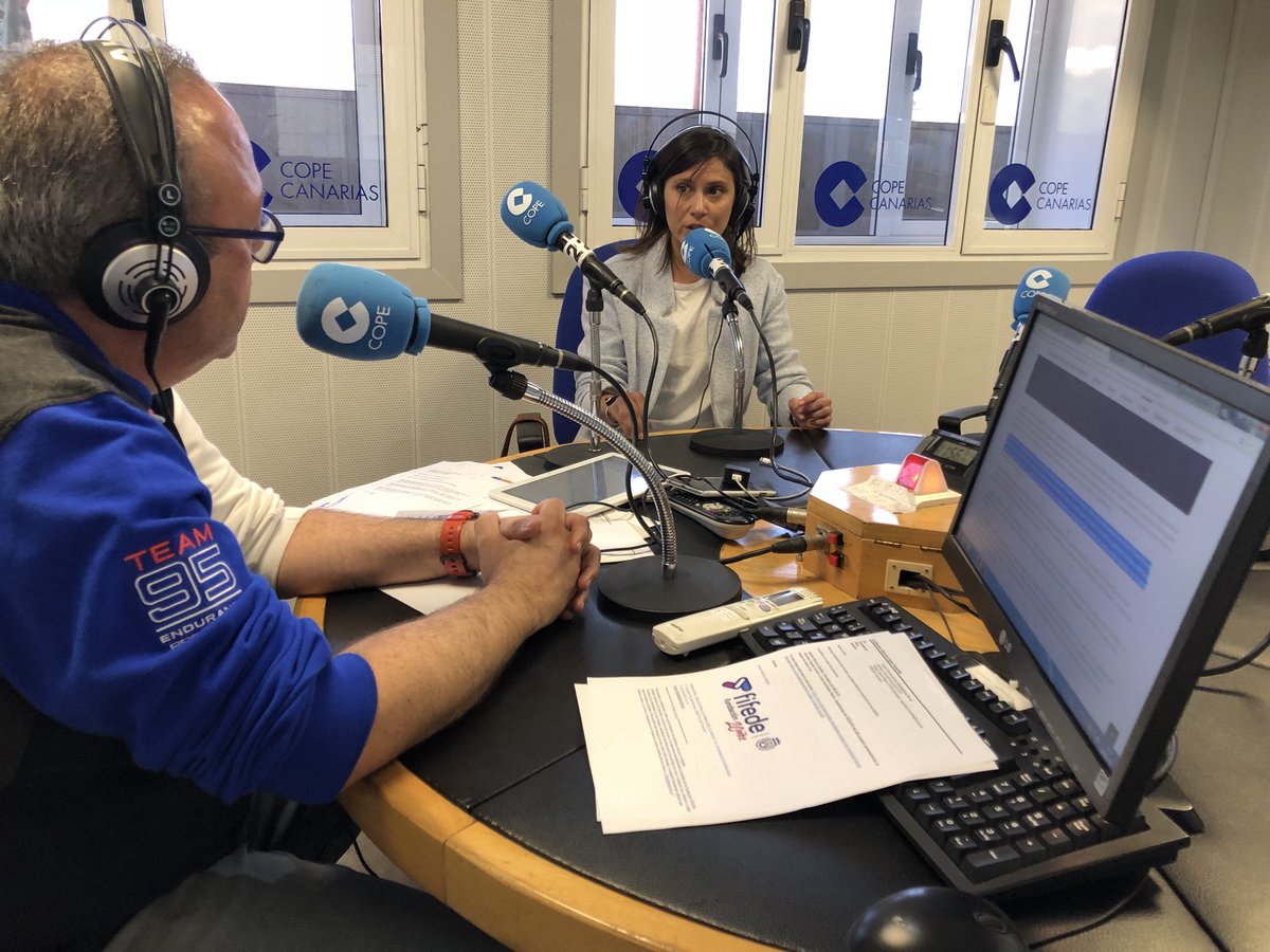 fifedetenerife's tweet photo. Hoy en @CopeCanarias @guillermoarea entrevista a dos participantes y a la formadora de la última edición del Proyecto Iníciate. Recuerda que el periodo de inscripción del 2018 está abierto hasta el 12 de abril. Más Información: https://t.co/MzZ9CJaBKE 
#ProyectoIniciate https://t.co/7l345VPztM