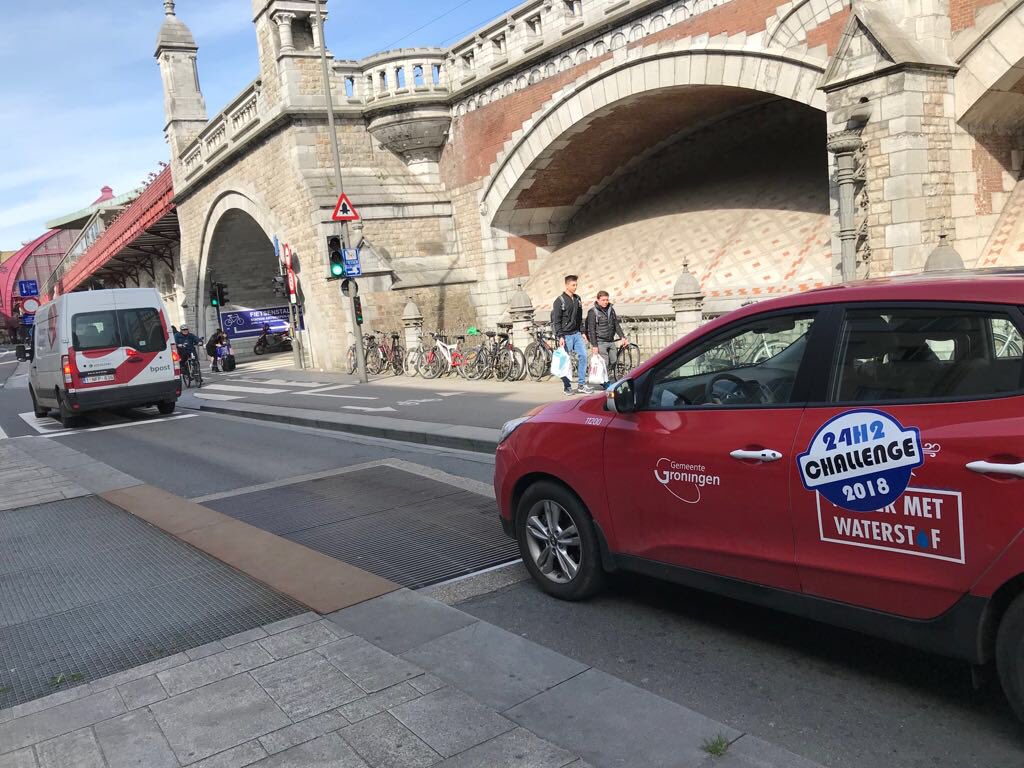 arthurdammers's tweet photo. @24H2Challenge central station Antwerpen!! @Tripsolute #24H2CHALLENGE https://t.co/Jtiv5uJKDd