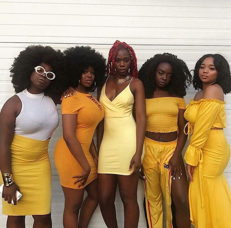 africanize_'s tweet photo. Quando eu digo: mulheres negras anjos da minha vidinha, usem e abusem de tons quentes 

EU NÃO TÔ BRINCANDO 💛 https://t.co/JXjjyv02fy
