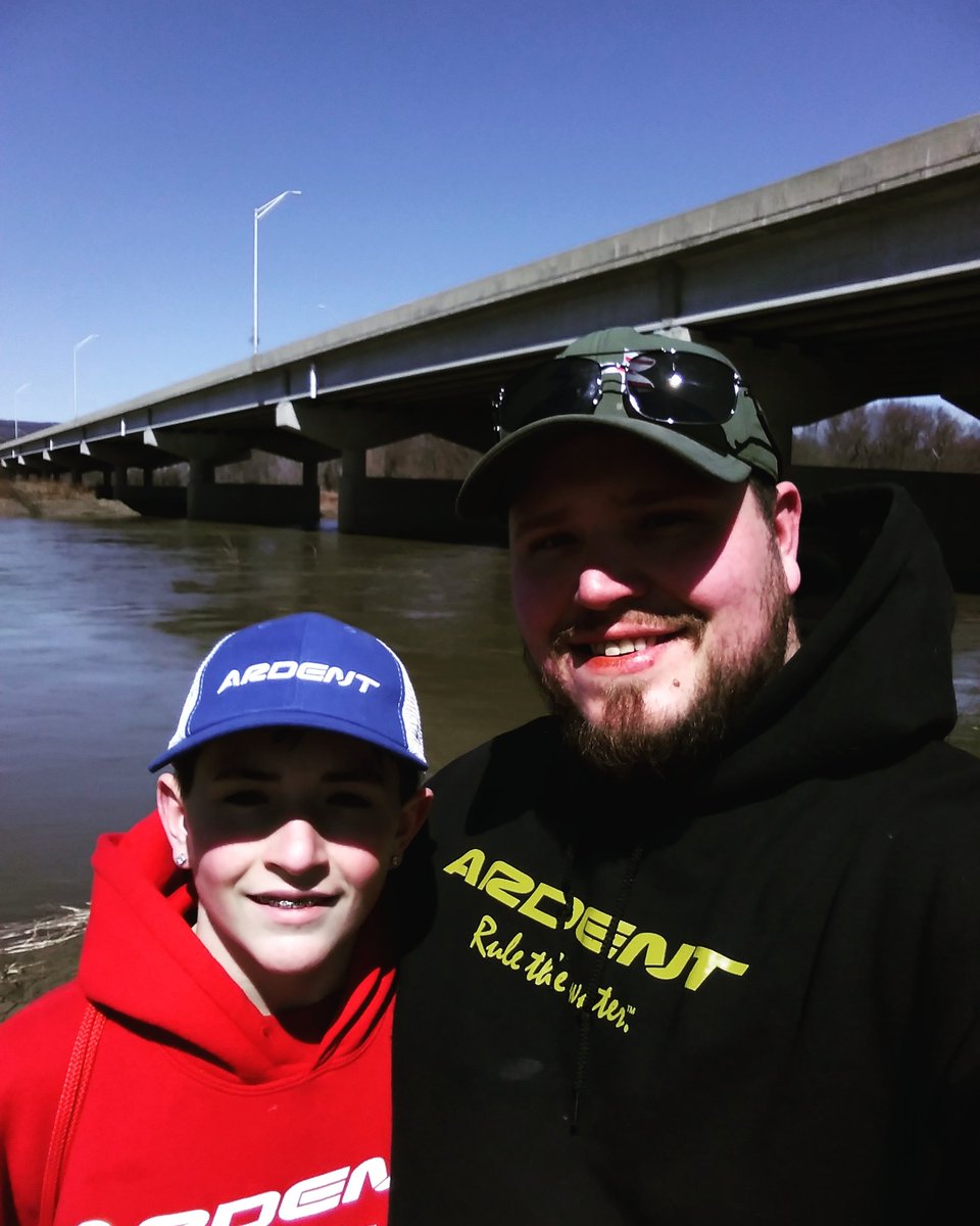 ROB_NEPA_BASSIN's tweet photo. My favorite fishing partner looking good decked out in @ArdentReels aparrel @BrockYeninas . Love you bubba!

#ardent #rulethewater #ardentreels #fatherandson #takeakidfishing #myprideandjoy #fishing #bassfishing #wickedweights #lakechamplainlures #FishLCL https://t.co/zeJIvcQ89o