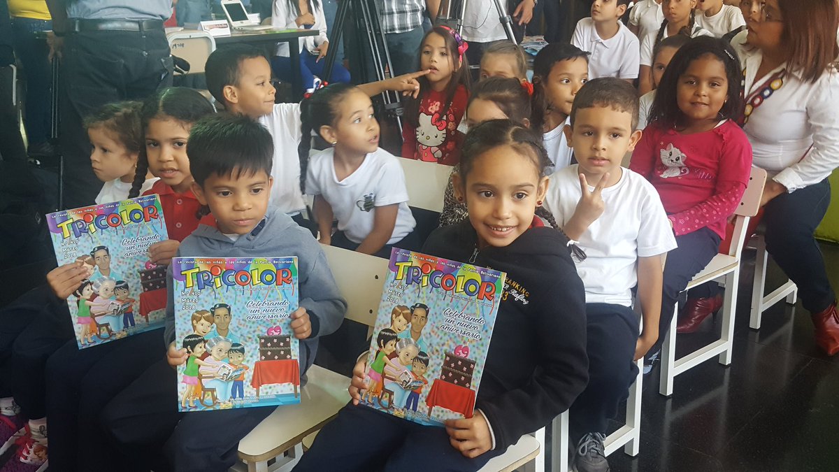 RosangelaOrozco's tweet photo. #Hoy Celebramos el 69 Aniversario de la Revista TRICOLOR @MPPEDUCACION @JauaMiranda @eugeniapinero https://t.co/yJGQkfLx4S