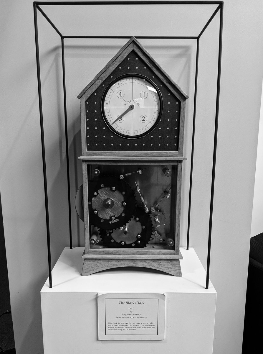 moxieknoxie's tweet image. The Block Clock @CornellCollege #blockplan