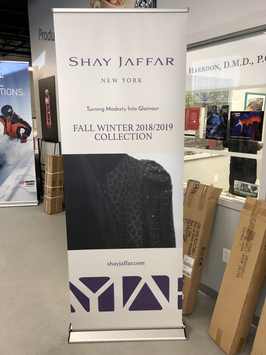 SpeedproBoston's tweet image. In need of a retractable banner highlighting her fashion work, @babson graduate student Shaymaa reached out to us. We completed this Bladelite 800 banner stand with pop up banner material. @BabsonGraduate #bannerstand