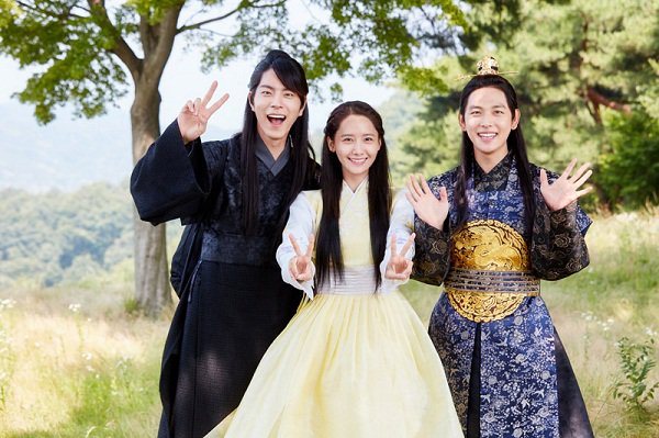 The King Is In Love- got very hooked ani nga kdrama & loved the chemistry between the three nagdayon akong bet so happy ko sa ending hahahaha. Idk about sa uban but ganahan kayko ani bahalag medj sakit shas heart most of the time. 