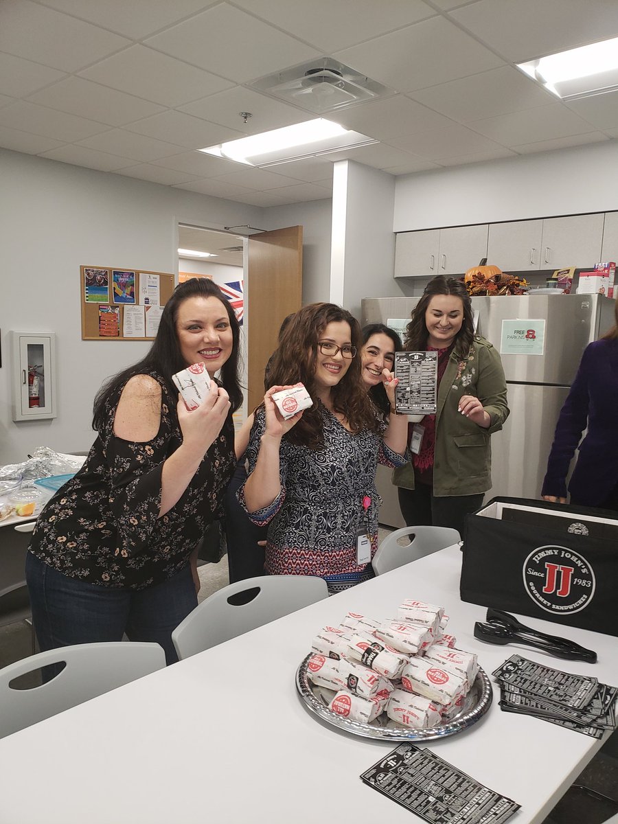 RockiHowardSPHR's tweet photo. It's a freaky fast Friday at @RSOutsourcing #jaxgsc. @jimmyjohns providing FREE snacks as customer loyalty perk.Yeahoo! #clientfocused https://t.co/dsGES5jp7n