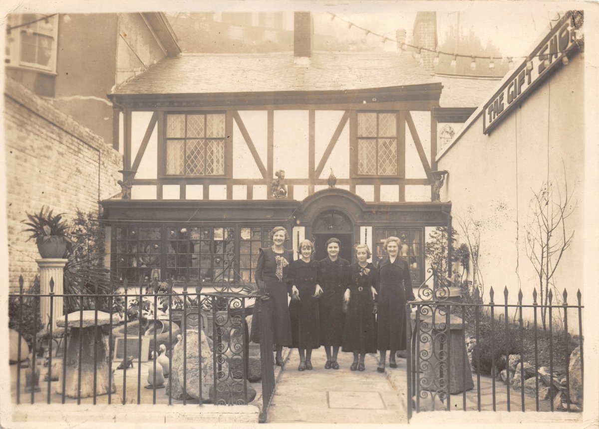 Threadfilament's tweet photo. #RETWEET Please Can anyone #Help to #Identify the Location please ? #HelptoIdentify https://t.co/ZFgpkQpIS5