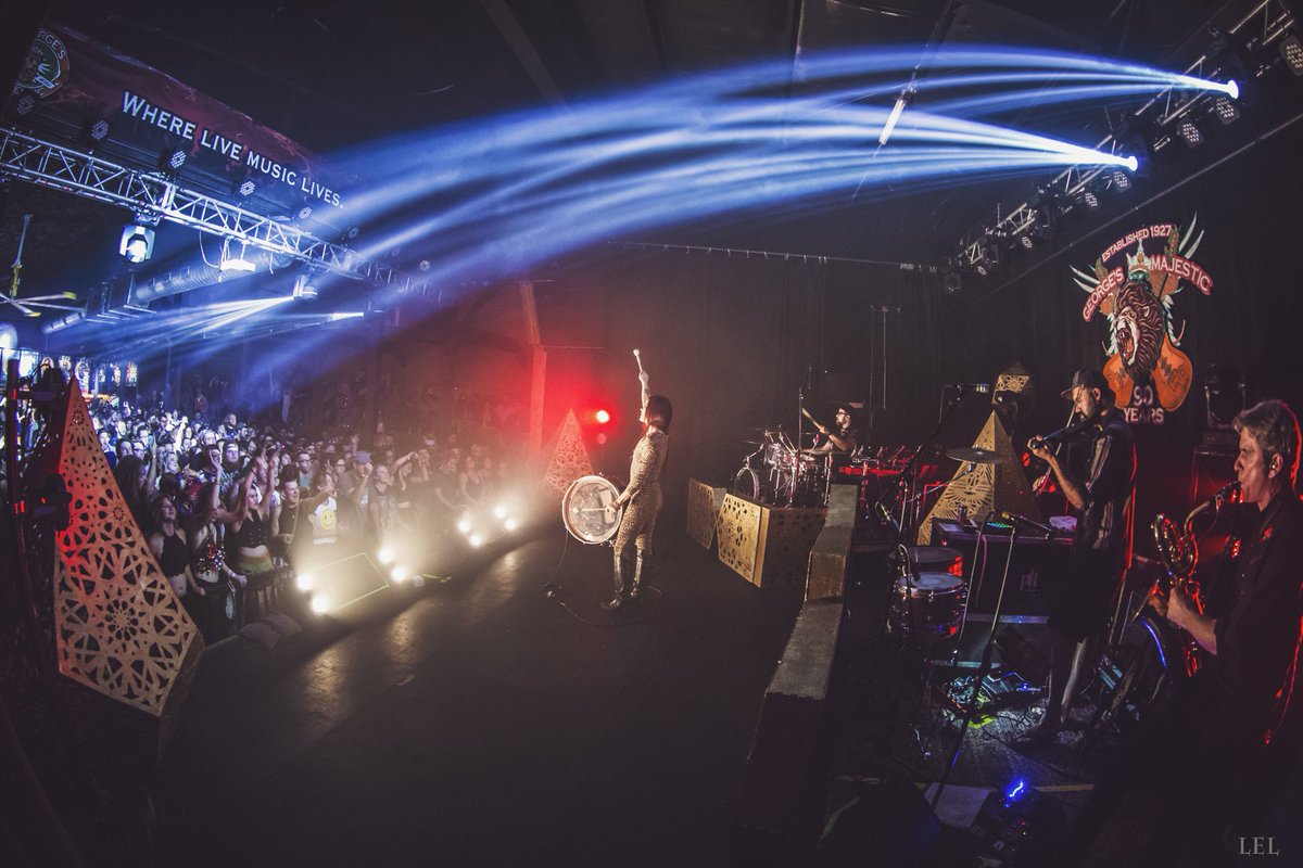 brainquilityfl's tweet photo. We're enjoying some #FridayVibes with @BeatsAntique on our speakers today 🔊 Who's stoked for their #ShadowboxTour performance at #BrainquilityFest in just over 2 weeks?! 🎶

Tickets - https://t.co/90Gy4e70zJ https://t.co/PWohygJp7s