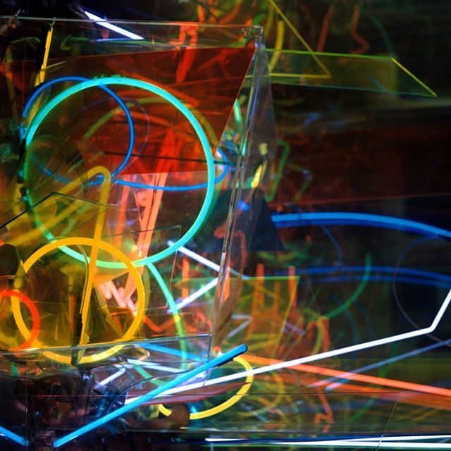 hamid's tweet image. Neon in 35mm. Shot on Kodak Vision 500T converted motion picture stock @dreamlandmargate. Camera = Canon A-1 with a 55mm 1.2L lens. Processed in my #OutofScope lab. #35mmfilm #35mmfilmphotography #darkroom #neon #glow ift.tt/2q9VnHx