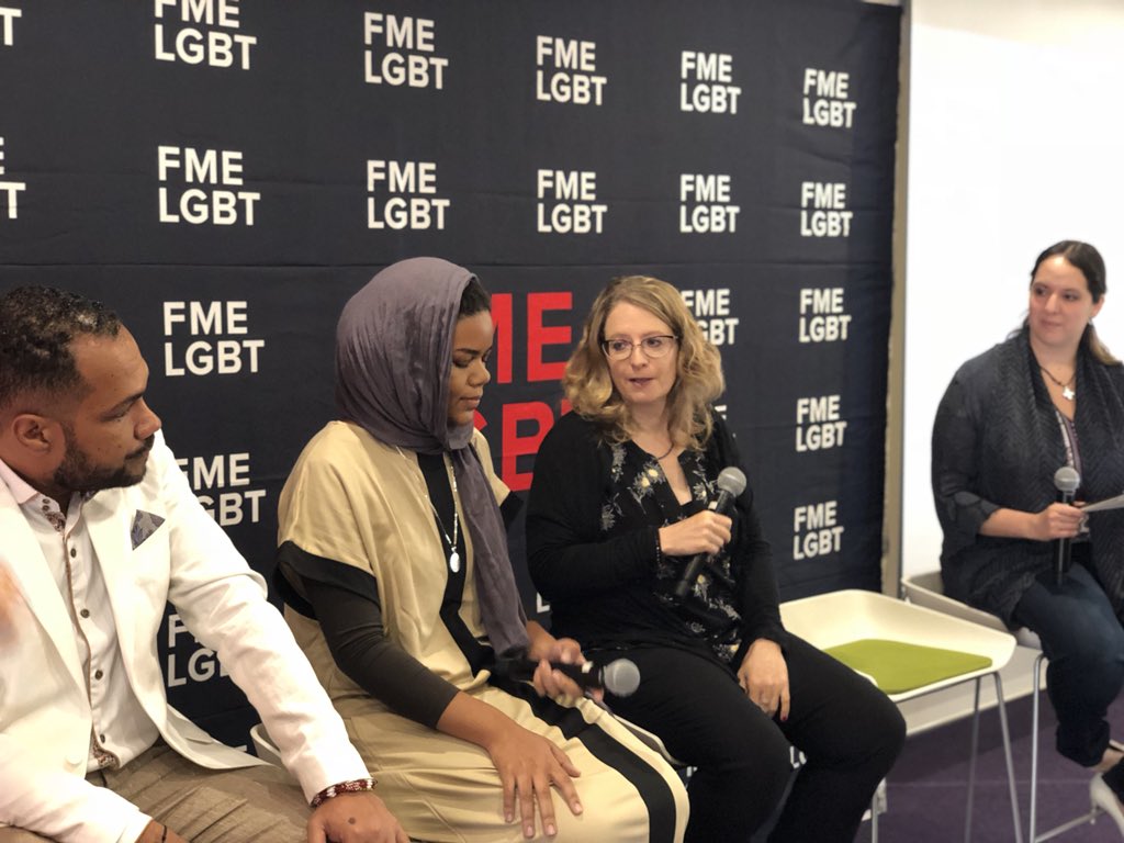FMELGBT's tweet photo. Iniciamos el panel #Diversidad religiosa en el entorno laboral en el marco del Ciclo de experiencias 2018 con la moderación de Cecilia de la Vega y la participación de Adonis Sánchez, Malika Mmadu y Rinna Riesenfeld. https://t.co/IgI5kpTGpC