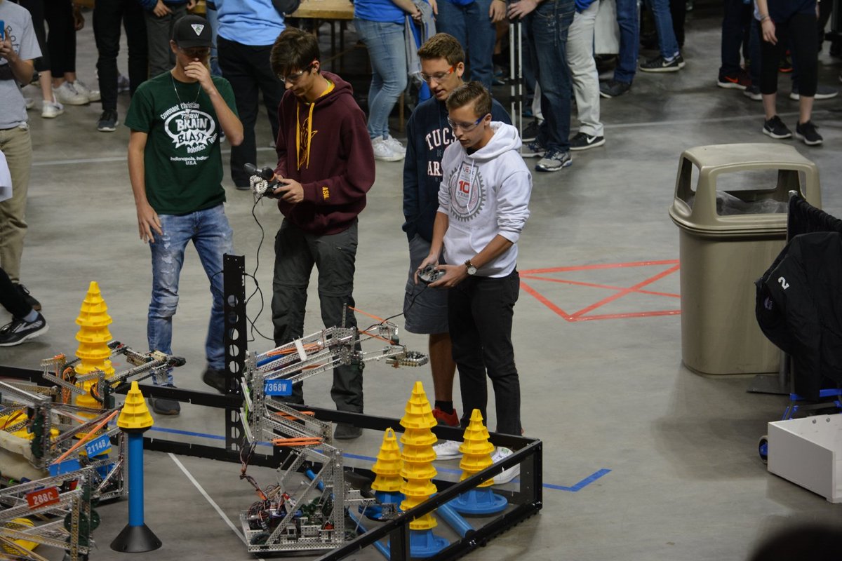 7368W_robotics's tweet image. Match Q1 is a 97-62 win for 7368W @cchsindy and their 2114B alliance partner. A very good start for the CREATE U.S. Open!