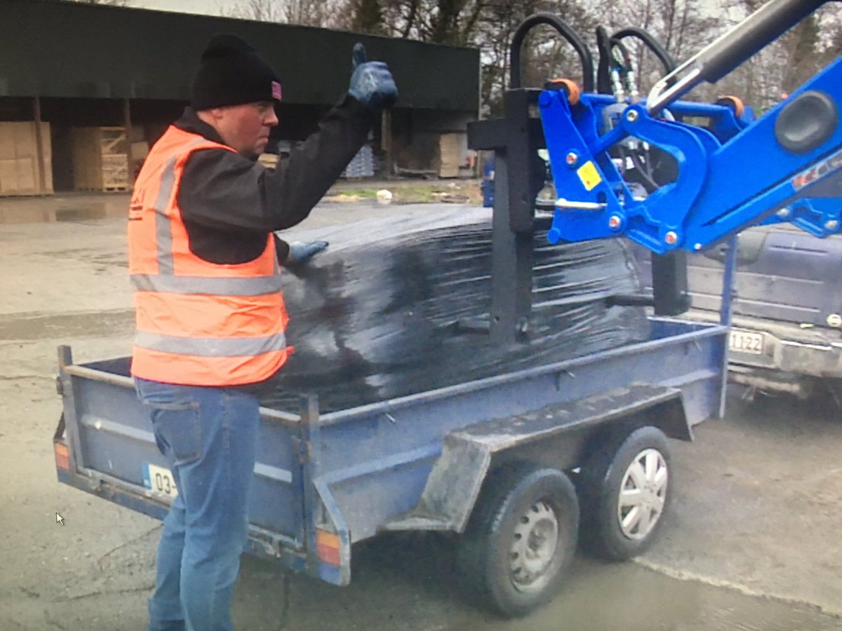 Calls for <a href="/creedcnw/">Michael Creed TD</a> to declare #FodderCrisis a national emergency. <a href="/IFAmedia/">Irish Farmers' Association</a> <a href="/CoOpSuperstores/">CoOpSuperstores</a> <a href="/FarmersMonthly/">IFM magazine</a> <a href="/ICSAIreland/">ICSA</a> <a href="/ICMSA_Press/">ICMSA Press</a> See #3News <a href="/5/">Reserved</a>.30