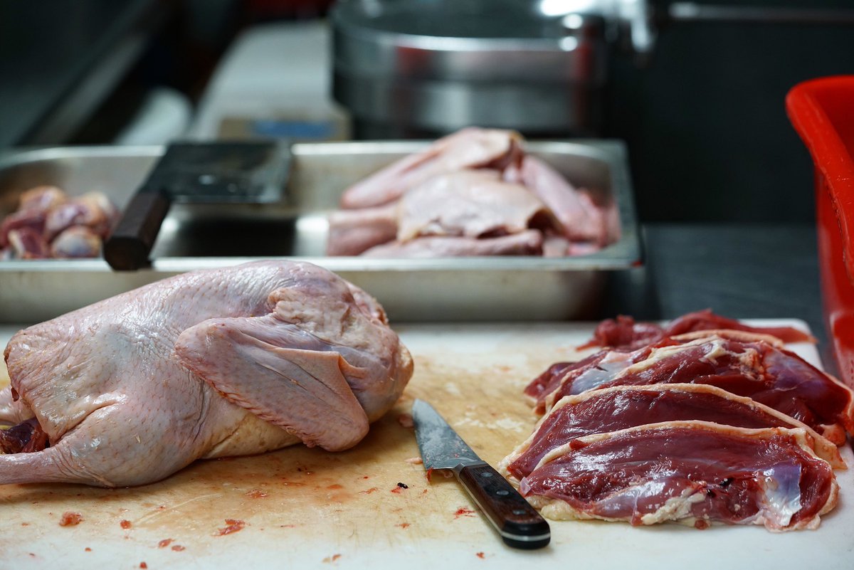 ngonbistro's tweet photo. Prepping duck for the duck Phở this weekend. #mysaintpaul #Phở #duck #rohanduck #whatsfordinner #whileitlasts https://t.co/b4ICxsfgcJ