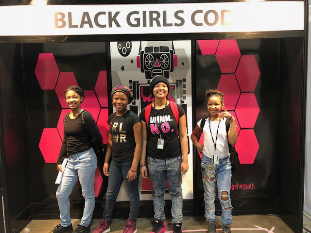 exploringcs's tweet photo. Wow, so much happening this weekend by and for black women and girls in CS! @blackcomputeHER conference in ATL, and @BlackGirlsCode at @USAScienceFest in DC. [photos from them] https://t.co/40to91Xy7U
