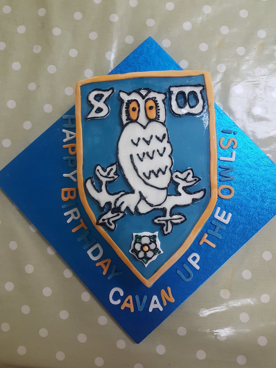 sweetpeavintea's tweet photo. #sheffieldwednesday #cakes #sheffieldissuper https://t.co/tWUfgFGdX8