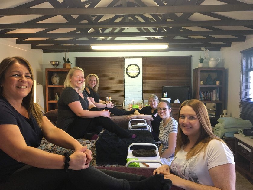 Caringhands18's tweet photo. Members of the Caring Hands Team now also have Diplomas in Indian Head Massage &amp; Thai Hand &amp; Foot. Proud to be offering this therapy on Blackpool Children’s Unit plus providing additional clinics for our community &amp; seeing the benefits it provides. Get in touch for more info https://t.co/QlfmCKqXzO
