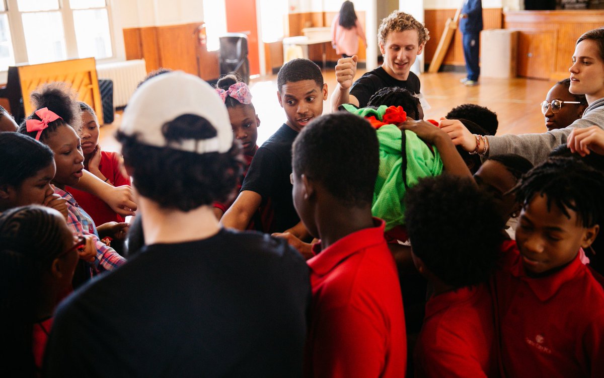 GrassrootDC's tweet photo. @IDSDP @BeyondSport @sportmattersAU @WorldPlayersUtd @AthleteAlly @UN4Youth @UNDESA @worldolympians @Olympics @Agitos @SpecialOlympics “As a student and an athlete, I can bring personal and educational mentorship with sports for development and peace,” said @HowardU TGP Athlete, @theskellylife
- photos by: @AmandaDamelio
#IDSP2018 #sport2030 #washingtondc https://t.co/6E4dgmUWnU