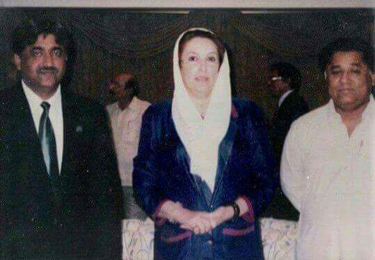 malibughio's tweet photo. Bughio families 4 generations with PPP and Bhutto family.
My Great grand father Sardar Dhani Bux Bughio with SZAB, My Grand father Sardar Wahid Bux Bughio with SZAB,My father Hizbullah Khan Bughio and Uncle Sardar Nazir khan Bughio with SMBB.
We are not party , we are family. https://t.co/OxGMDdoqWj