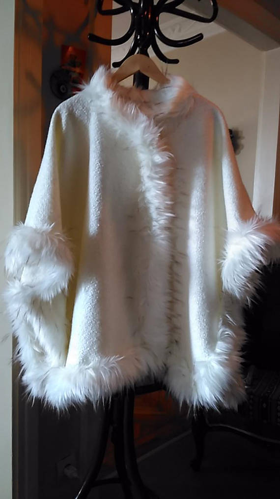 nadyamendik's tweet photo. Wedding Cape Ivory Coat with Fur Trim Women Wool Boucle Outerwear Gift Cape for women https://t.co/FKXlNHZWru  #integritytt #EtsySpecialT #epiconetsy #giftforwomen #handmade #giftformom #mothersday  @NightRetweets @RTDNR @FlyRts @FameRTR @DNRRT @EtsyRetweeter https://t.co/c9ucQG538e