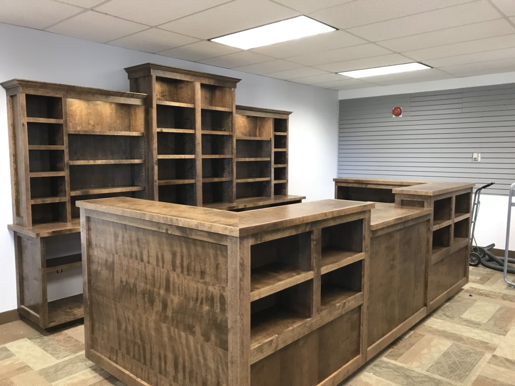 remacpro's tweet photo. Pro Shop counter Reno @KenWoGC really coming together. Great work by TommyD and DannyB #classy #freshlook #displaymania #TheWo #luvthecolour https://t.co/FSRNKtBfX0