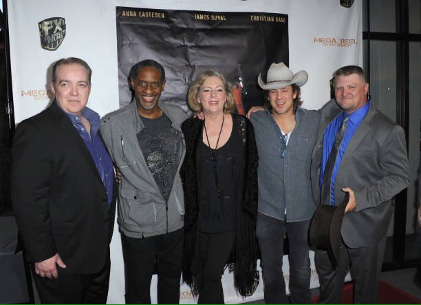 CarithaMalmgren's tweet photo. Amazing!!! Pics of @_MatthewDHunt_ &amp; @timruss2 &amp; Deborah Hartwell &amp; @ChristianKane01 &amp; @jasonfknittle &amp; @EveMauro arrive for the Los Angeles Premiere of  @MILESTOGO_01 held at Writers Guild Theater on April 5, 2018. Photos by Albert L. Ortega :) xoxo https://t.co/A1lxqAU6Yr