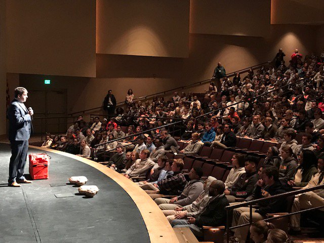 LBHealth's tweet photo. Cardiologist Dr. Brad Pfeffer recently spoke to students at @McDonoghSchool about the importance of CPR training. #LifeBridgeHealth has partnered with the American Heart Association to provide CPR training kits to more than 100 schools in our area. #CPRisWHY @heartmaryland https://t.co/HxN2WUrpvi
