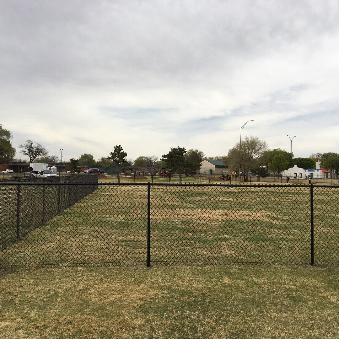 cityoflubbock's tweet photo. #UPDATE 🐕 🐶 Clapp Park dog park is also looking great! It will open a few days after Mackenzie. Stay tuned for official opening date announcement! #KeepLubbockFun #KeepLubbockHealthy #dogpark #ResponsiblePetOwnership @LubbockParks https://t.co/6XucWXRoHz