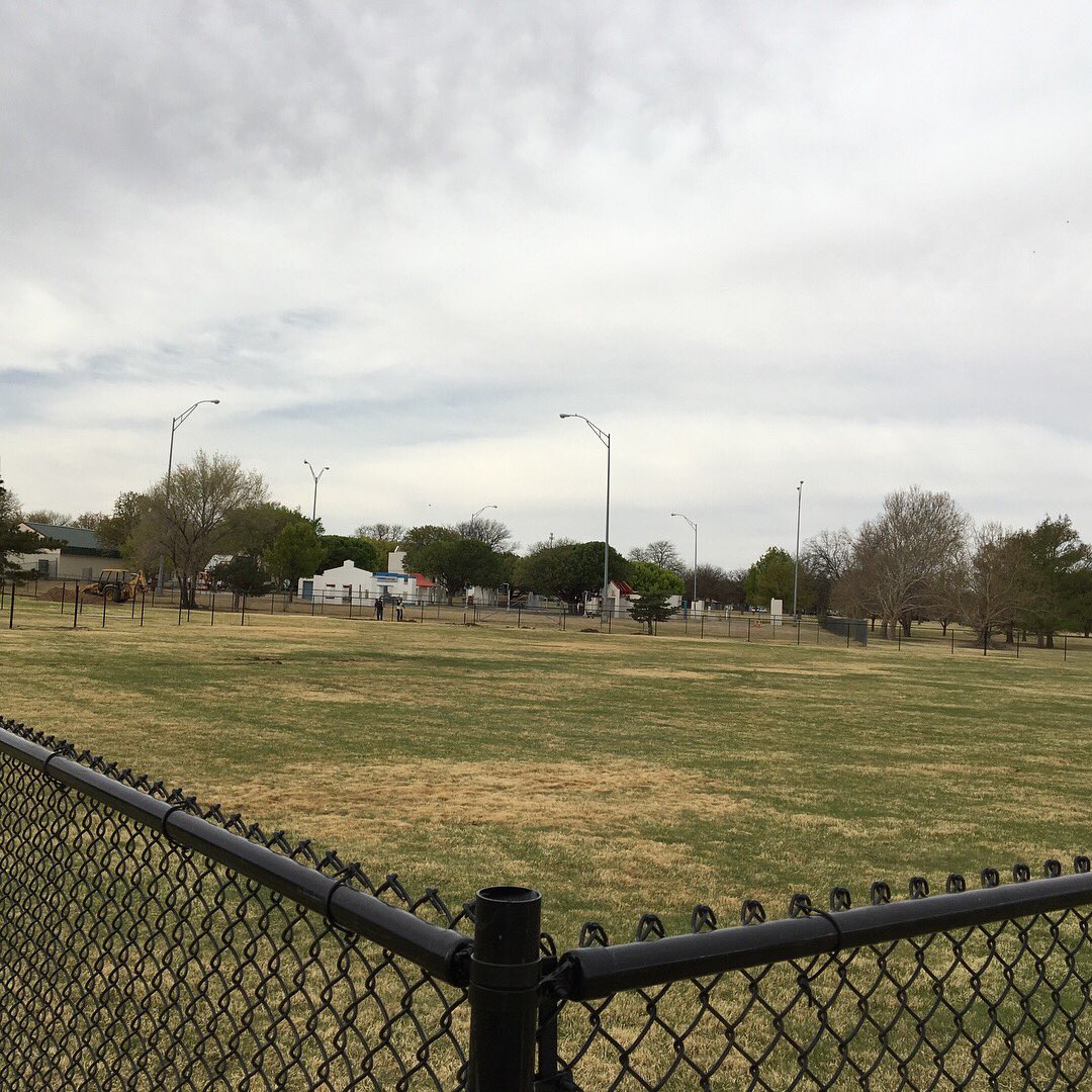 cityoflubbock's tweet photo. #UPDATE 🐕 🐶 Clapp Park dog park is also looking great! It will open a few days after Mackenzie. Stay tuned for official opening date announcement! #KeepLubbockFun #KeepLubbockHealthy #dogpark #ResponsiblePetOwnership @LubbockParks https://t.co/6XucWXRoHz