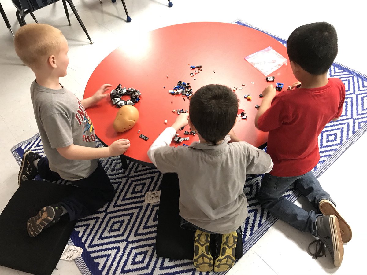 SPEDFollansbee's tweet photo. Fun Friday! @LamarElementary #iamwfisd https://t.co/HuJBg50Zz2