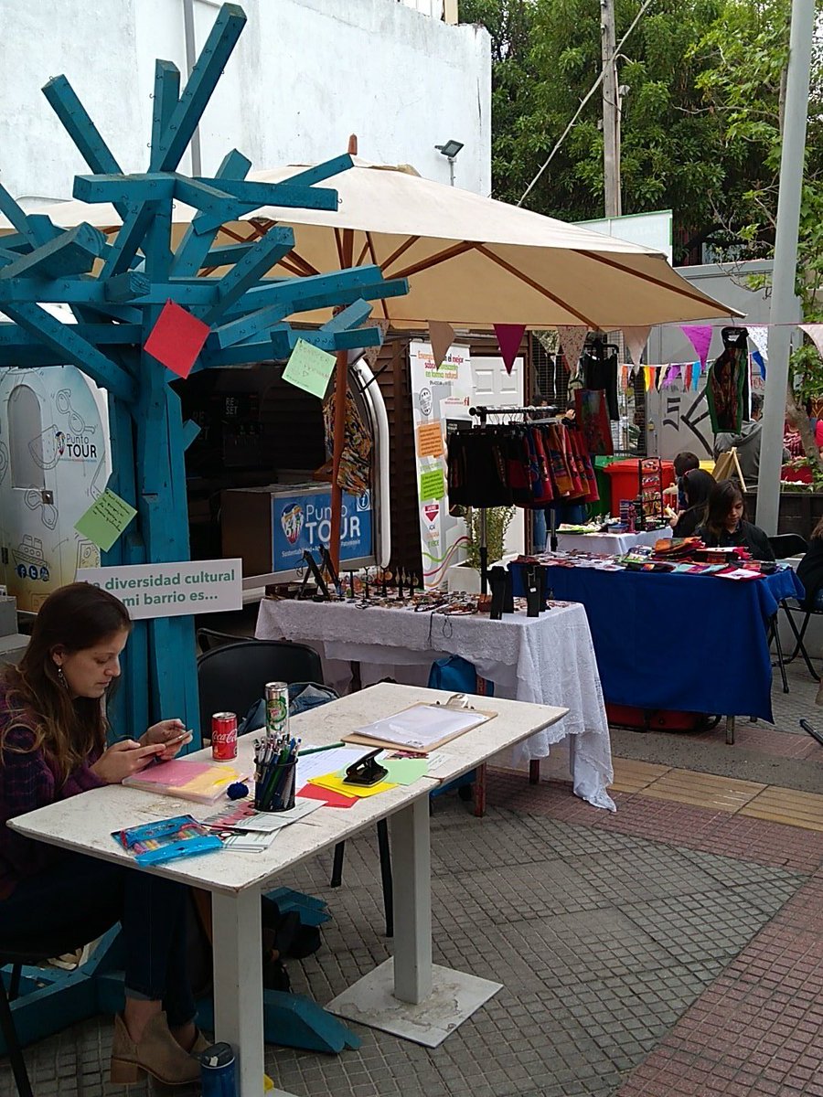 #LaRutadeYungay ya se encuentra funcionando. Disfruta de productos exclusivos, stands culturales, shows especiales y más 🌄🌳