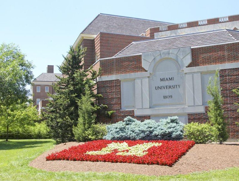 journalnews's tweet photo. Black Miami U. activists to meet today on race relations https://t.co/xmUAC5nJAo @MiamiUniversity @BAM_98_ #racerelations @MichaelDClark1 https://t.co/RngrvuP4Tp