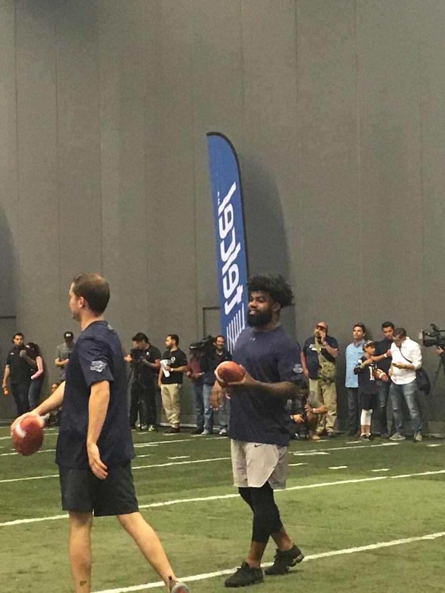 GuilleGumi's tweet image. #BOTFA patrocinador oficial de #EstrellasDelFuturo clínicas de 🏈 para niños con @EzekielElliott cc @RodolfoFabela