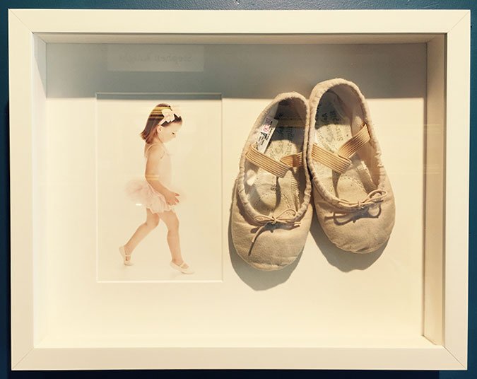 GearyGallery's tweet image. A first pair of ballet slippers, custom framed by #AccentPictureFraming. What would you frame? #mothersday #shadowboxct #customframect #framesct #framingct ow.ly/PzTu30jmAjS