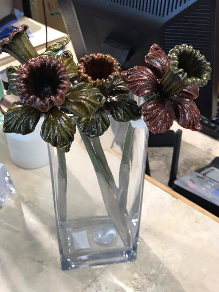 TheTwistedTulip's tweet photo. Flowers  aren't the only things we offer here at The Twisted Tulip. We carry a  variety of local fine art to decorate your home as well. Come and see  what we have in stock!
#TheTwistedTulip #flowersinDenver #DenverFlowers #flowersforalloccassions #giftbaskets #LocalFineArt https://t.co/69wig2z4sJ