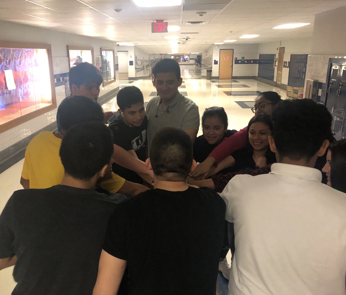 JillHarlan7's tweet photo. STAAR strategy circle time. We are ALL IN for success next week!! 💛#WeArePearce #MustangReady #Inno2 https://t.co/dOe1hSdrdW