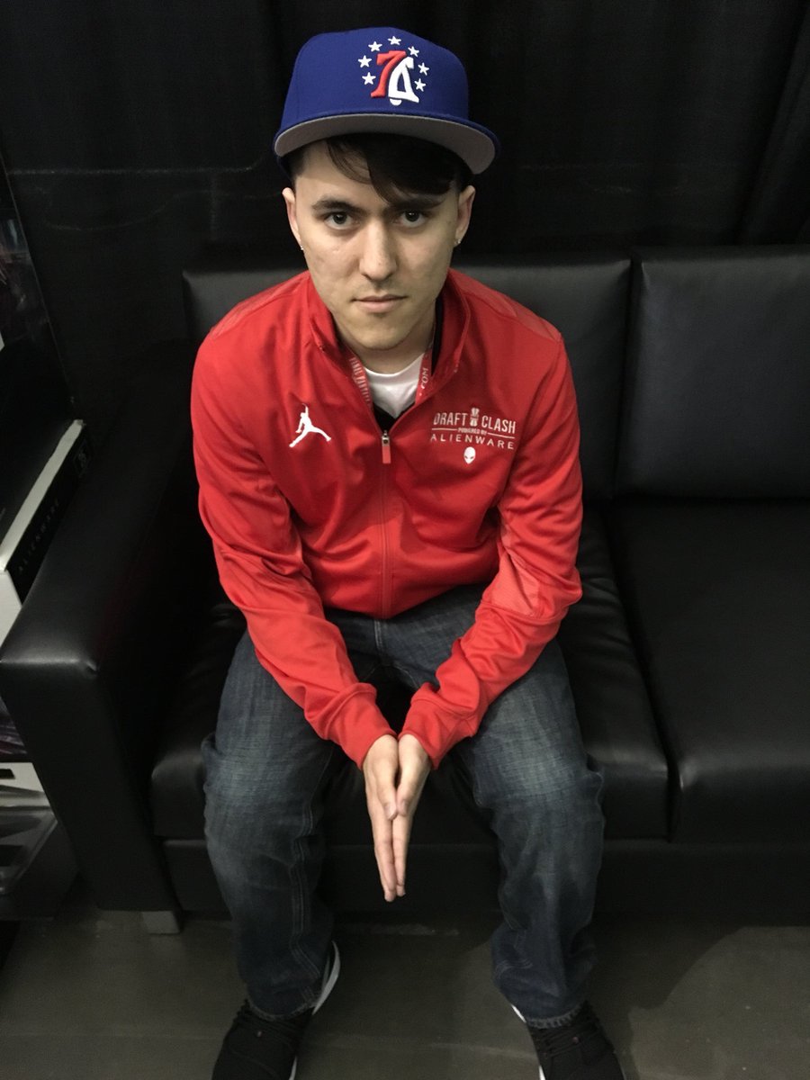 76ersGC's tweet photo. Good luck to our guys @Newdini33 and @iFEAST__ at the @NBA2KLeague Draft Clash today. Make us proud! https://t.co/nJPYwn6BXY