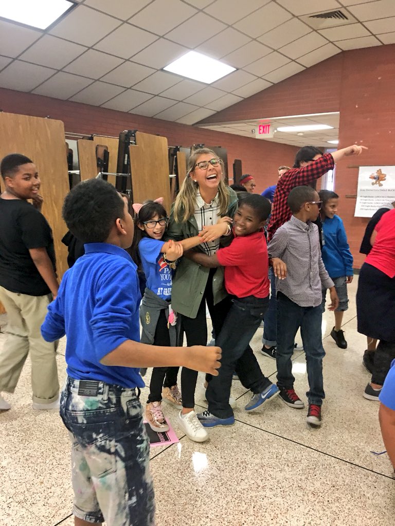 Caitlin McNulty tweet media