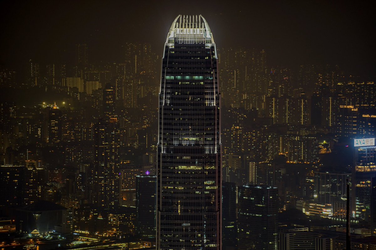 PhilippSacherow's tweet photo. Wonderful view from #VictoriaPeak :). 

#HongKong #HK7s #HK #PeakTram 
@HongKongTourism @starferry_99 https://t.co/WvvwDLg2VX