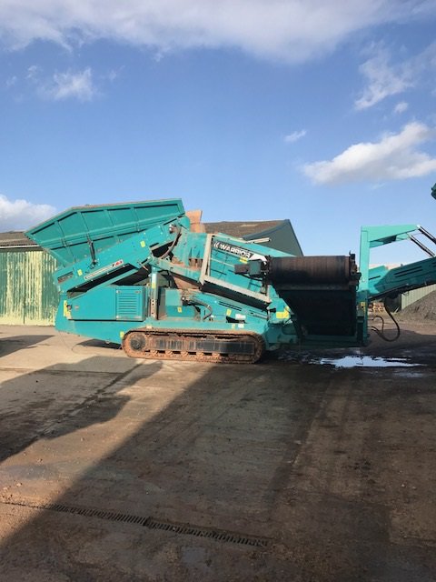 findmymachine1's tweet photo. For Sale : Powerscreen 1400 Warrior ; Year : 2012 ; Working Hours : 4348
This machine has been owned since new and is in excellent condition. 
#powerscreen #usedmachinery #findmymachine https://t.co/hc7cj9Bhmq