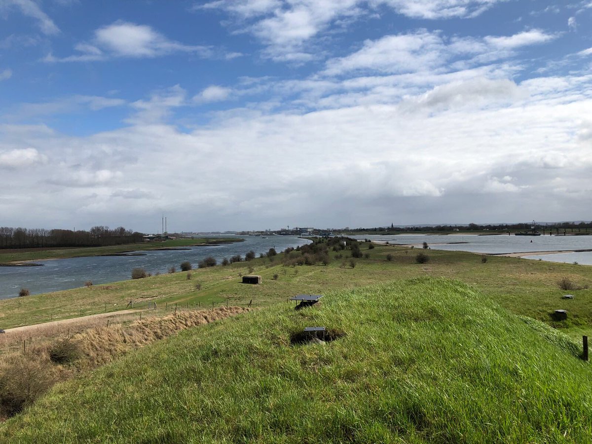 funconcepts's tweet photo. Wat een geweldige locatie! Inspiratie aan het opdoen en meedenken voor Fort Pannerden. Ik kan mijn erfgoedhart weer ophalen😍 #herbestemming #erfgoed forten https://t.co/pYoih0zTpu