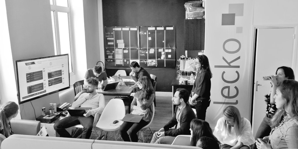 LeckoFR's tweet photo. La team #LID2018 anime le dernier briefing interne avant l'événement de mardi. Il est encore possible de s'inscrire : https://t.co/S9jv6bGZet https://t.co/pSdUYsL7QV