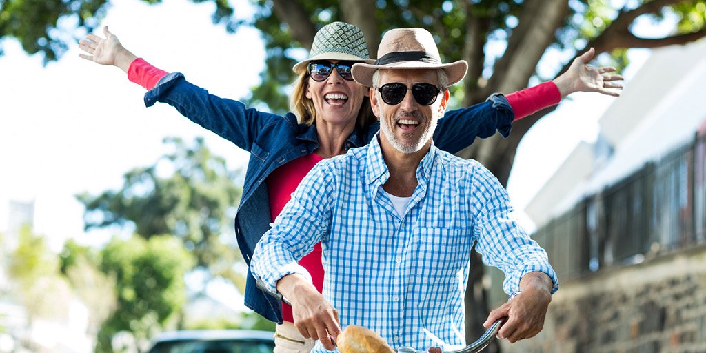 Transamerica's tweet photo. Do your clients know how to do things like set a proper target asset allocation, and rebalance their 401(k)s. Use these tips to help start the conversation. https://t.co/a3be3vx5wi https://t.co/KoeGh18AFs