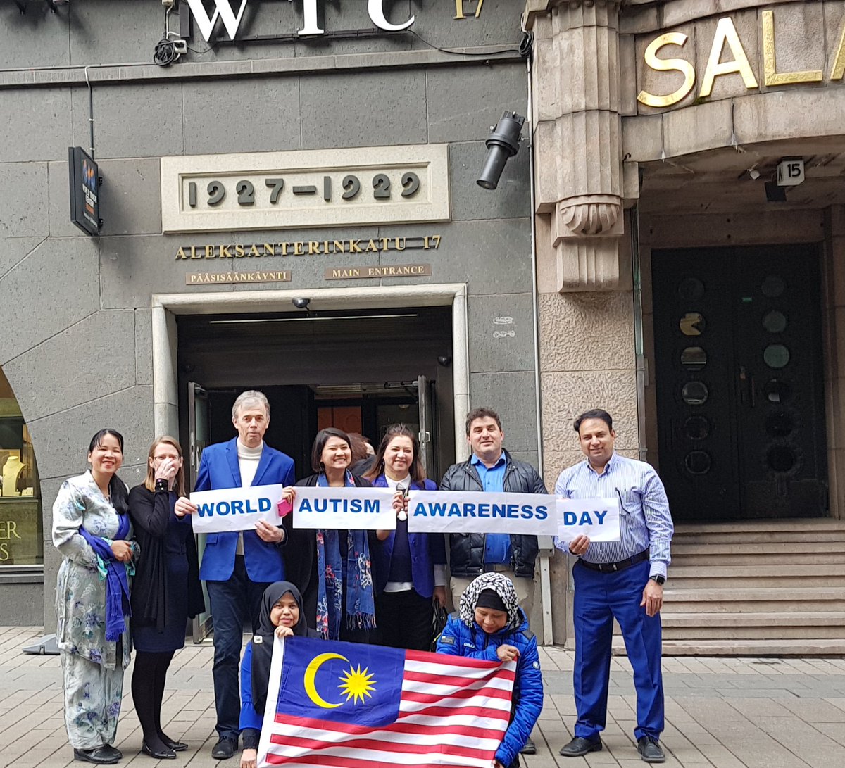 Bolbery's tweet photo. Staff @MYEmbHelsinki dressed in blue showing our support #AutismDay2018 #Permata Kurnia Autism Cafe Project Malaysia #WorldAutismAwarenessDay @mynasom #LightltUpBlue https://t.co/e2a7kV2ysG