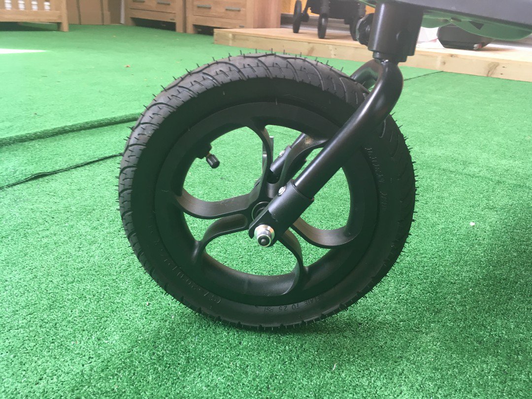BuggyPramReview's tweet photo. The @OutnAbout_UK Nipper Double V4 Pushchair is the newest version of the Nipper range, and sees the very popular buggy taken to the next level. Read our full review here ► https://t.co/ssJf21Gpk2 #review #nipper #outnabout #dadlife #mumlife #outdoors #parenting https://t.co/uMte6F6Bcz