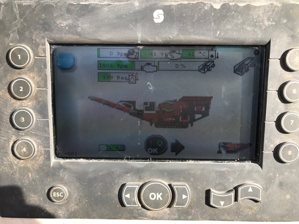 findmymachine1's tweet photo. For Sale  Sandvik QJ341 Jaw Crusher ; Year 2012 ; This machine has  recently had brand new jaws fitted which have only done 100hrs crushing brick material.
Total running hours : 7500 
#sandvik #qj341 #jawcrusher #findmymachine https://t.co/8zxPNIZdrR