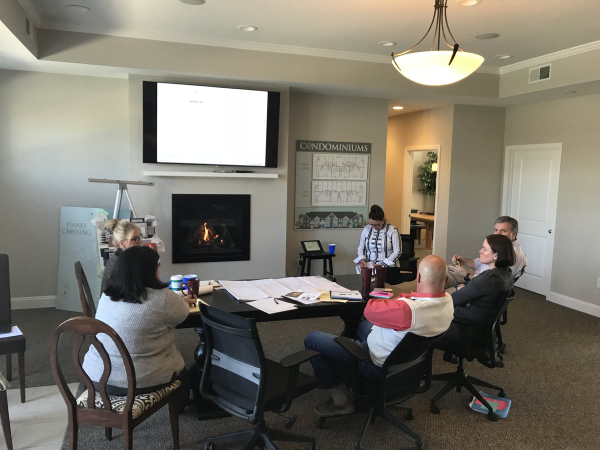 GroupTwoAdv's tweet photo. With @SnyderHomes' new Creek's Edge neighborhood opening in June, Laura made a trip to Vermont to join the team as well as @LitaDirks to plan for a super successful Grand Opening of their model home this summer! #BuilderVisits #WeLoveSnyderHomes https://t.co/dBLsTiyRu6